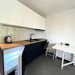 Quiet Near The Park, Metro, Centre, Wi-fi - By Hik Apartment *