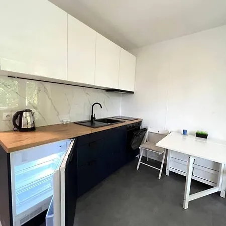 Quiet Near The Park, Metro, Centre, Wi-fi - By Hik Apartamento *