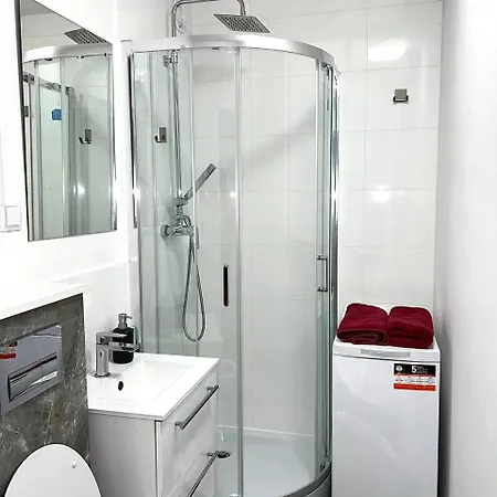 Apartamento Quiet Near The Park, Metro, Centre, Wi-fi - By Hik Varsóvia