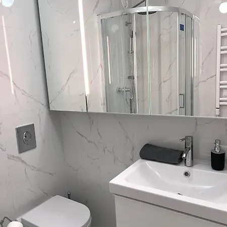 Apartamento Quiet Near The Park, Metro, Centre, Wi-fi - By Hik Varsóvia