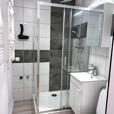 Apartamento Quiet Near The Park, Metro, Centre, Wi-fi - By Hik