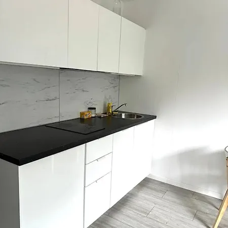 Apartamento Quiet Near The Park, Metro, Centre, Wi-fi - By Hik Varsóvia