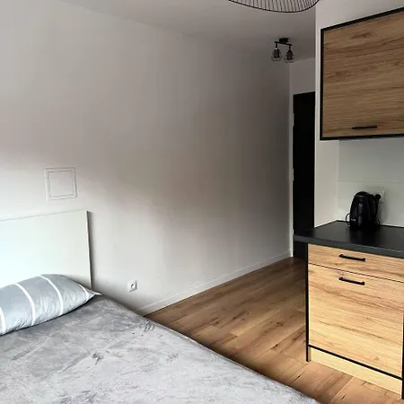 Apartament Quiet Near The Park, Metro, Centre, Wi-fi - By Hik Warszawa