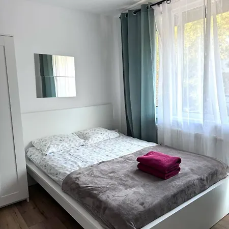 Quiet Near The Park, Metro, Centre, Wi-fi - By Hik *