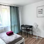 Apartment Quiet Near The Park, Metro, Centre, Wi-fi - By Hik